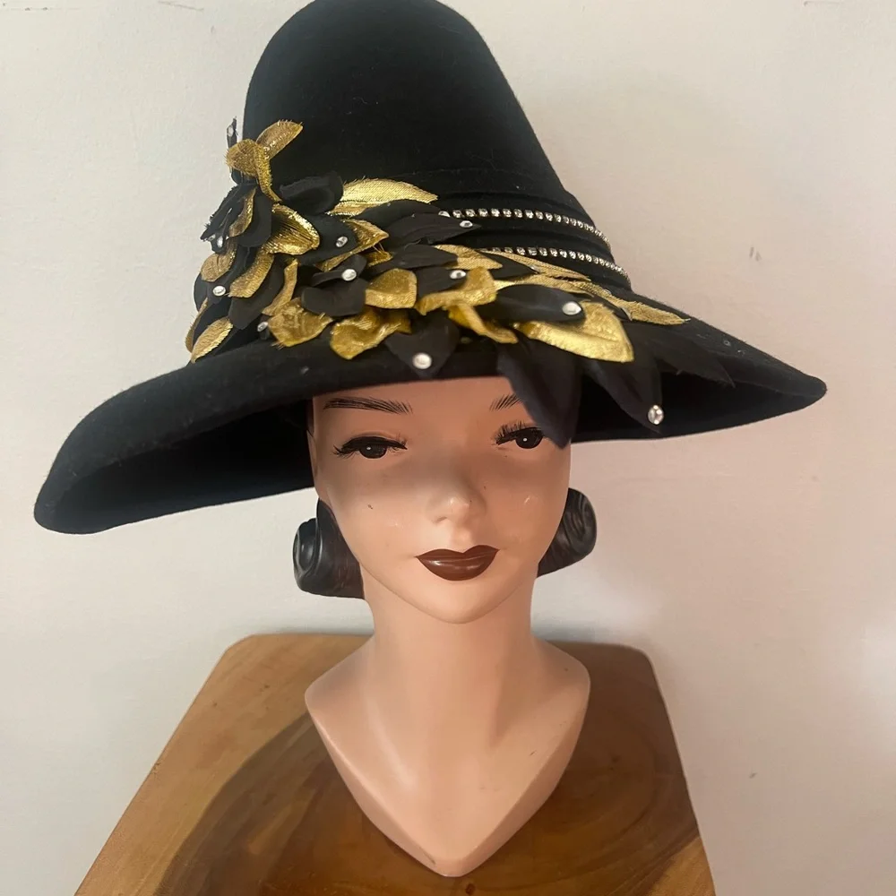 DEADSTOCK 90’s Vintage Black Wool Felt Fedora Gold Leaf Rhinestones Women's Hat - Picture 4 of 16
